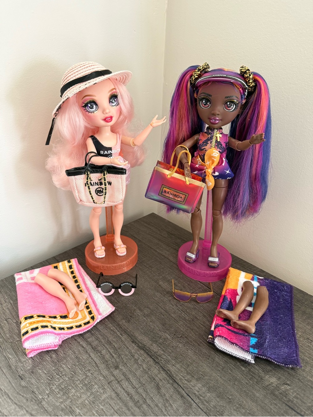 ☀️ Rainbow High Pacific Coast Bella Parker & Phaedra Westward Doll Lot ☀️